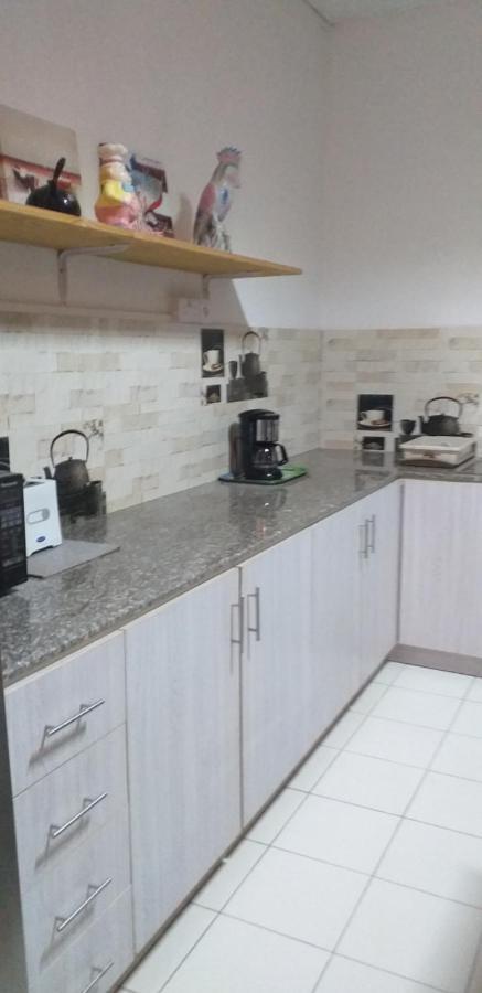 גראנדה באיה Corinne Villa A 300M From The Beach מראה חיצוני תמונה