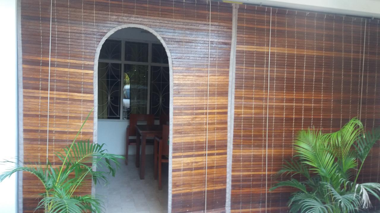 גראנדה באיה Corinne Villa A 300M From The Beach מראה חיצוני תמונה
